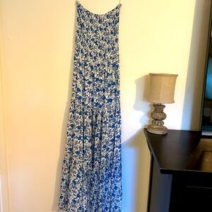 Elegant Sleeveless Dress